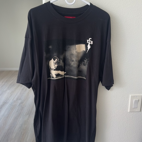 Men’s size 2XL Elvis Presley shirt worn once, extremely soft - Picture 5 of 5